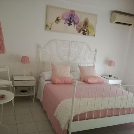 La Casa Di Isabella Loreto Eksteriør billede