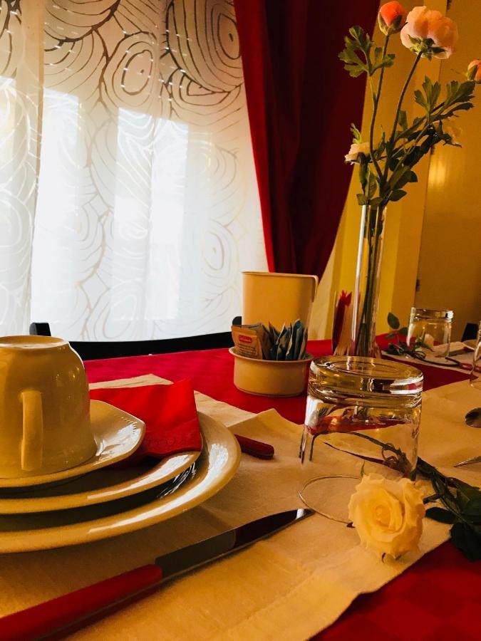 La Casa Di Isabella Loreto Eksteriør billede
